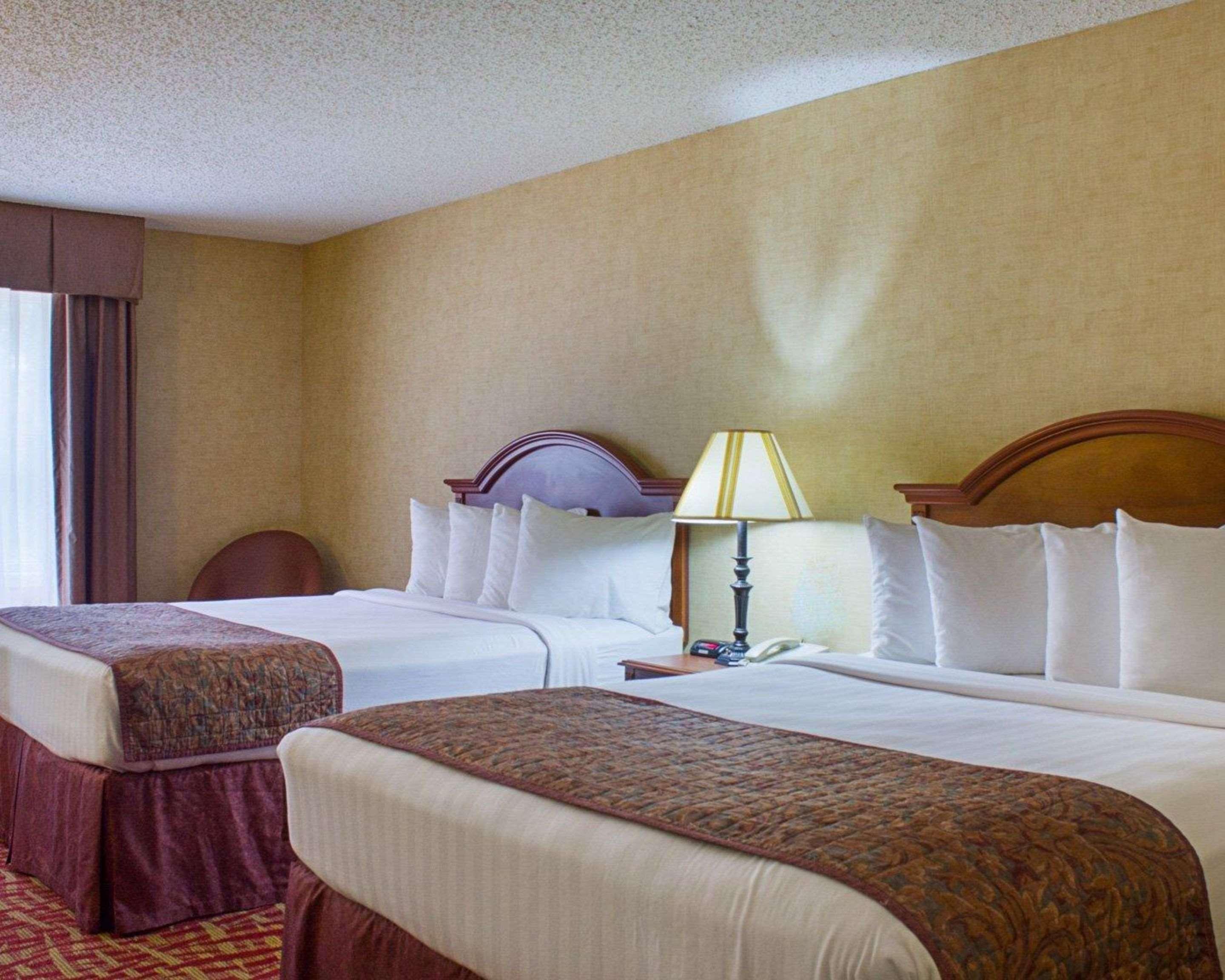 Rodeway Inn Columbia Mall Loop Гранд Форкс Екстериор снимка