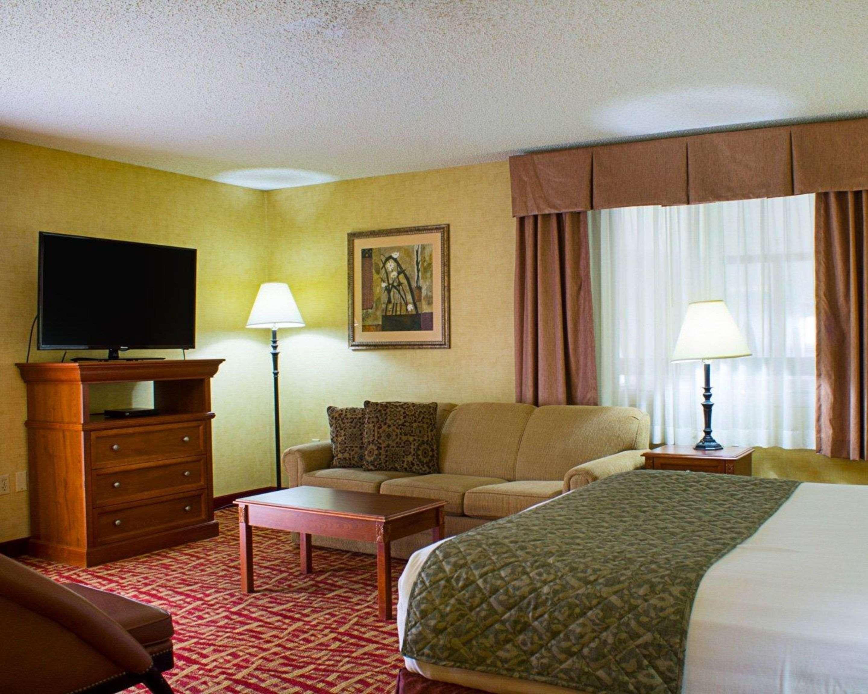 Rodeway Inn Columbia Mall Loop Гранд Форкс Екстериор снимка