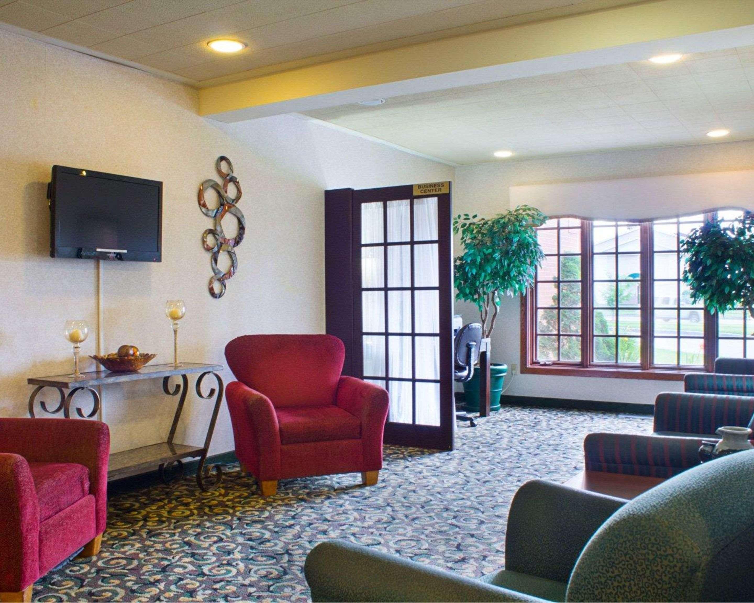 Rodeway Inn Columbia Mall Loop Гранд Форкс Екстериор снимка