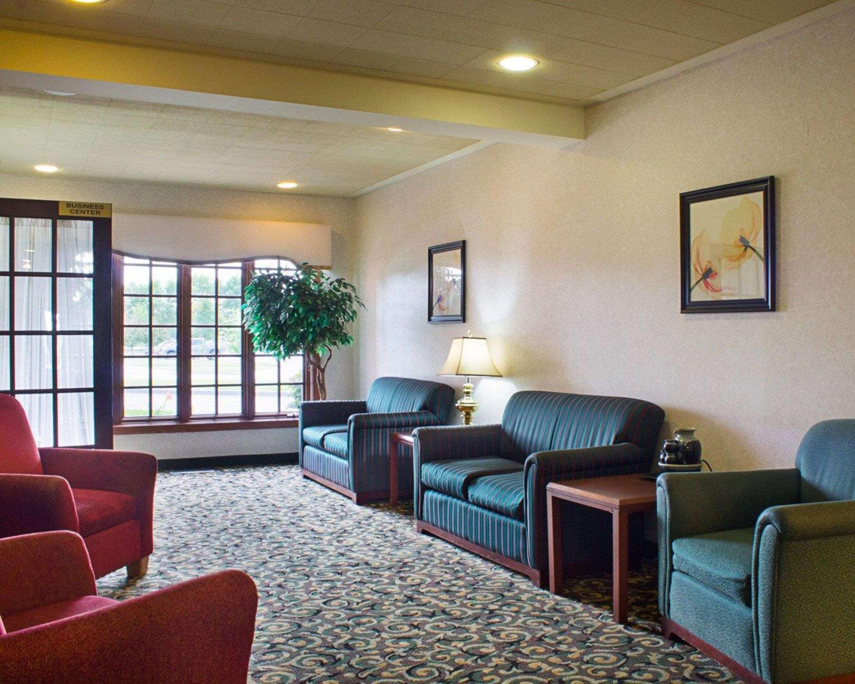 Rodeway Inn Columbia Mall Loop Гранд Форкс Екстериор снимка