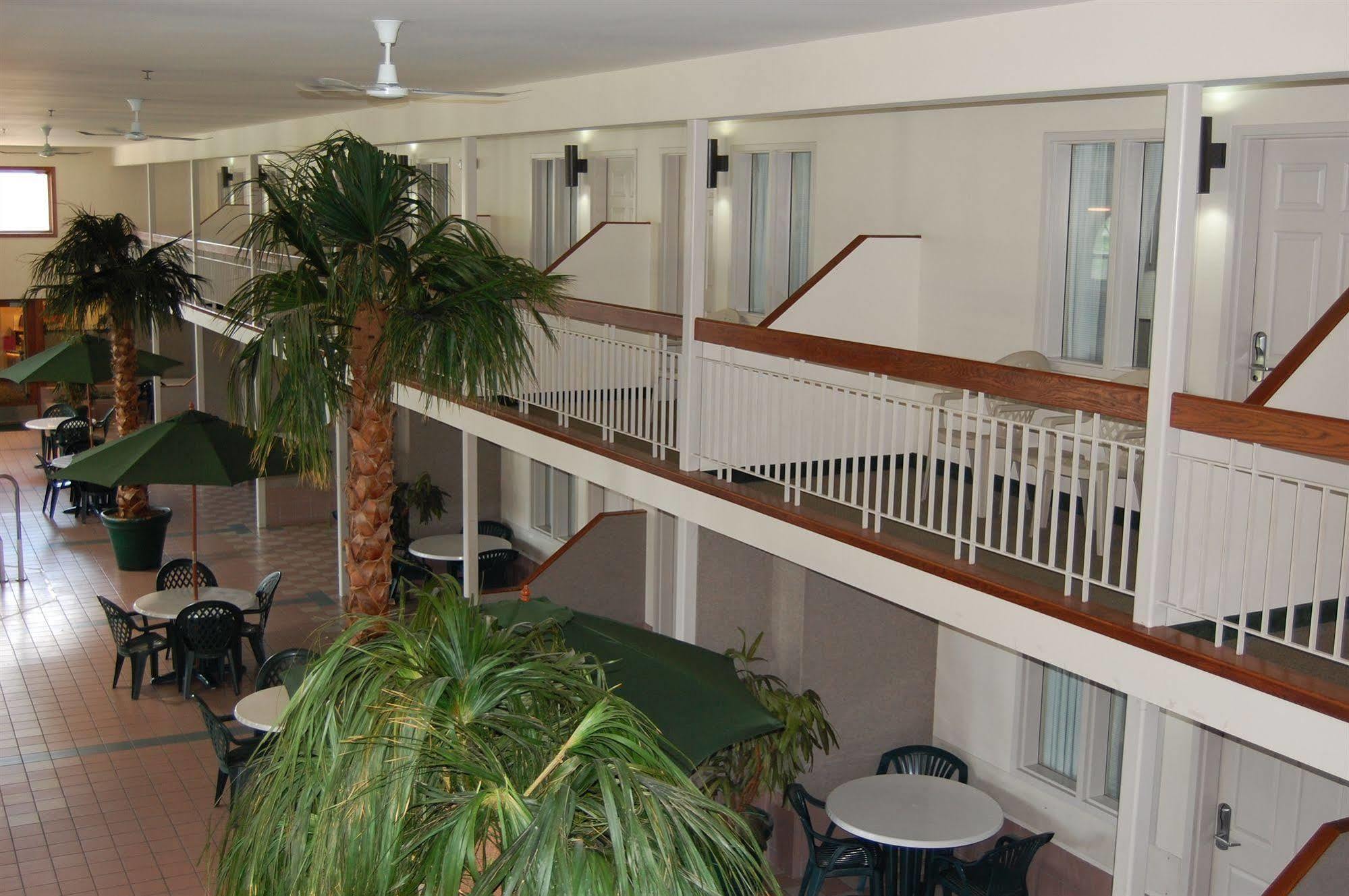 Rodeway Inn Columbia Mall Loop Гранд Форкс Екстериор снимка